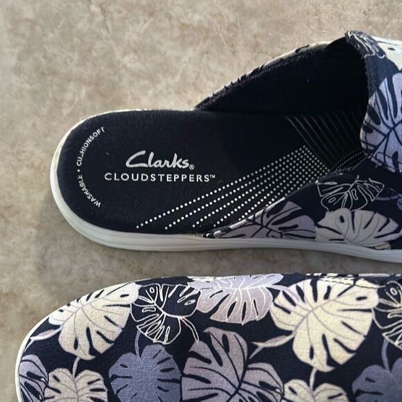 CLARKS Cloudsteppers Mule Sneakers Size 11 - Picture 3 of 7